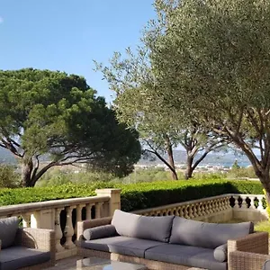 villa-on-the-domaine-de-font-mourier-2-5-km-from-the-sea.fr-provencehotel.com/